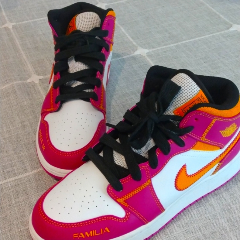 Air Jordan 1 mid